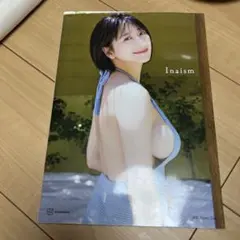 榎原依那1st写真集「Inaism」のサムネイル