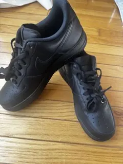 Nike Air Force 1 ブラック スニーカー