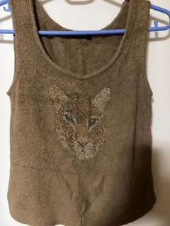 伊太利屋 ヒョウ刺繍ブラウスタンクトップ
