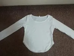 ロンT 長袖 Tシャツ レディース 白トップス Uネック 無地 スリム