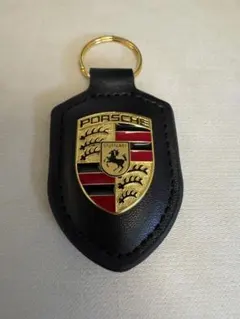 ポルシェ　クレスト　キーホルダー　黒　ブラック