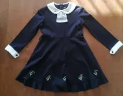 130センチ女の子　ネイビー 長袖 ワンピース 襟付き 花柄刺繍