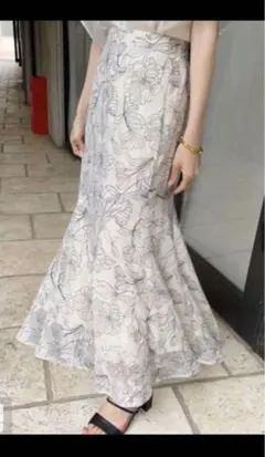 GRL グレイル　花柄シフォンマーメイドスカートホワイト