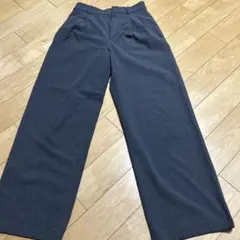 美品UNIQLO グレー タックワイドパンツSサイズ