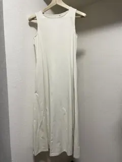 美品【UNIQLO】ウルトラストレッチエアリズムワンピース