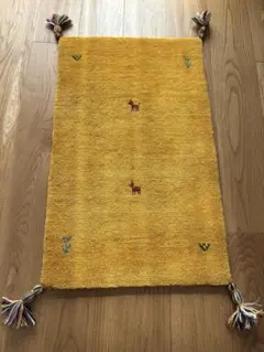 イエロー刺繍ラグ タッセル付き