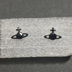 Vivienne Westwood ヴィヴィアン ピアス ブラック オーブ
