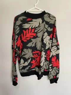 DIESEL 葉柄 スウェットシャツ