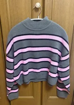 【H&M】グレー&ピンク ボーダー柄ニット