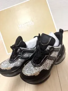 【新品】MICHAEL KORS厚底スニーカーラメグリッー エアソール24cmのサムネイル