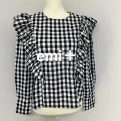 emi＋フリル付きギンガムチェックブラウス
