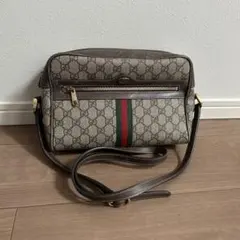 GUCCI（グッチ） GGスプリーム シェリーライン ショルダーバッグ