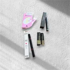 WITCH'S POUCH 化粧下地&リップセットのサムネイル