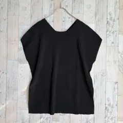 美品　セオリー　レディースニットカットソー　ノースリーブ　サイドスリット　春夏