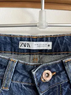 ZARA ザラ　ハイウエストスジーンズ