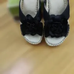 Naturalizer フラワーモチーフ サンダルのサムネイル