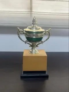 優勝カップ・トロフィー