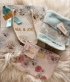 【新品未使用Xmasギフトセット】Paul & JOE ハンカチ＆ポーチ