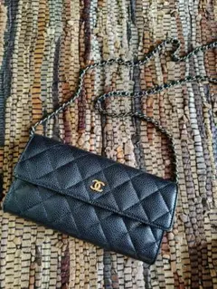 CHANEL　シャネル キャビアスキン チェーンウォレット 長財布 黒 ブラックのサムネイル