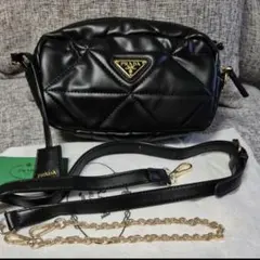 PRADA キルティング ショルダーバッグ ブラックのサムネイル