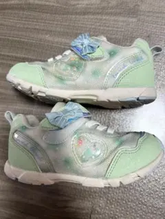 LUVRUSHミントグリーン スニーカー