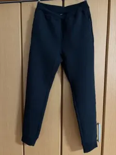 UNIQLO ウルトラストレッチ ドライスウェットパンツ160