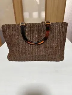 ブラウン編み込みかごバッグ
