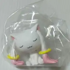 未開封　キュウべぇ　ガチャガチャ　フィギュア　肩ズン　魔法少女まどか☆マギカ