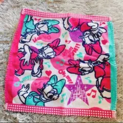 Disney デイジー ハンドタオル