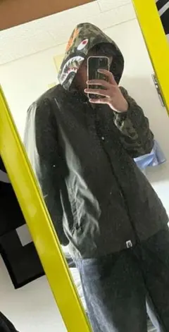 エイプ　シャークジップパーカー