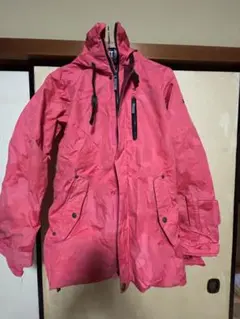 ESTIVOのウェアです。