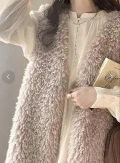 CLASSICAL ELF（クラシカルエルフ）プードルフェイクファーベスト