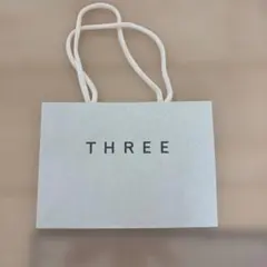 THREE ショッパーのサムネイル