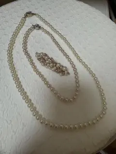3点セット　パールネックレス2本　バレッタ　1個