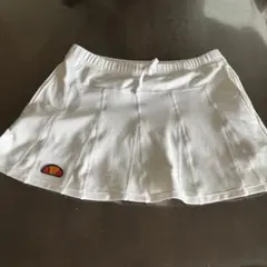 ellesse テニススコート ホワイト Mサイズのサムネイル