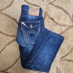 Item thumbnail for item 0b758a49-8368-47ee-8310-2fb654437ad9