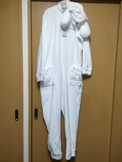 サンリオ　シナモン　シナモロール　コンビネゾン　着ぐるみ　ルームウェア　L