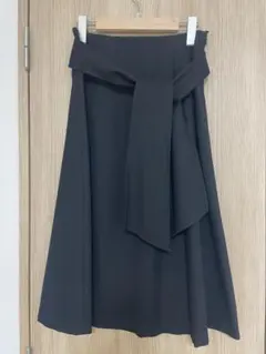 【美品】UNTITLED（アンタイトル）　リボン付きスカート　黒