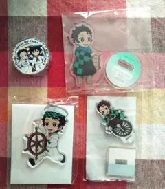 鬼滅の刃　竈門炭治郎　アクリルキーホルダー　アクリルスタンド他