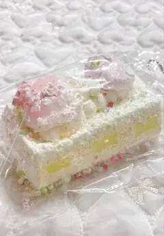 今だけお値下げ！ nienienie スクイーズ ケーキ デコレーション - メルカリ
