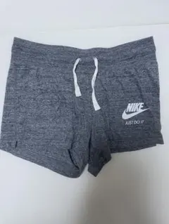 NIKE ショートパンツ