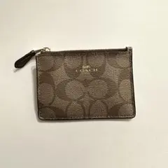 COACH 定期入れ兼コインケース