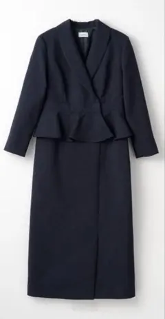 本日限定価格【クリーニング済・美品】アウディーレ Audire ジレ ネイビー 本日限定価格【クリーニング済・美品】アウディーレ Audire ジレ