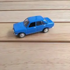 DATSUN 510 ミニカー 青