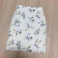 【未使用】花柄刺繍レースタイトスカートのサムネイル