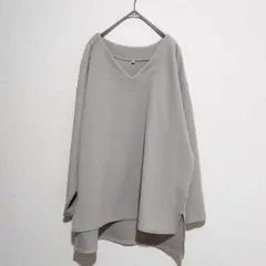 【美品】 coca エンボス Vネック プルオーバー トップス Mサイズ