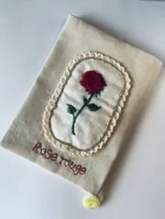 수작업 자수 북 커버 “Rose Rouge” 페이퍼백 북 사이즈 내추럴 린넨