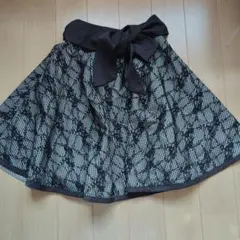 フレアスカート ブラックとホワイトチェック　evelyn