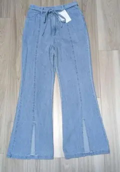 ESTACOT デニムパンツ スリット入り ライトブルーのサムネイル