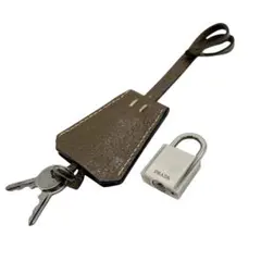 （PRADA プラダ）　南京錠　鍵　クロシェット　シルバー